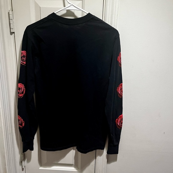 Selena long sleeve t-shirt with floral design on sleeves - Picture 2 of 12
